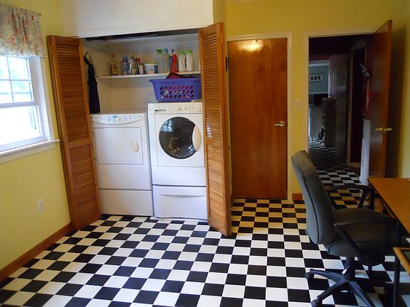 Main Floor Laundry Room