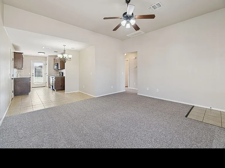 9524 SW 25th St — Photo 4