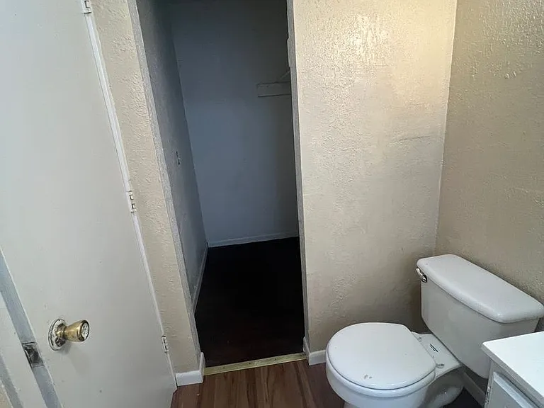 3105 S Harrison St — Photo 14