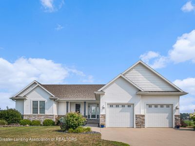 2242 Winners Cir, Saint Johns, MI, 48879