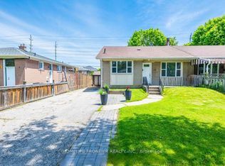 11 Thorncroft Cres, Ajax, ON L1S2S1