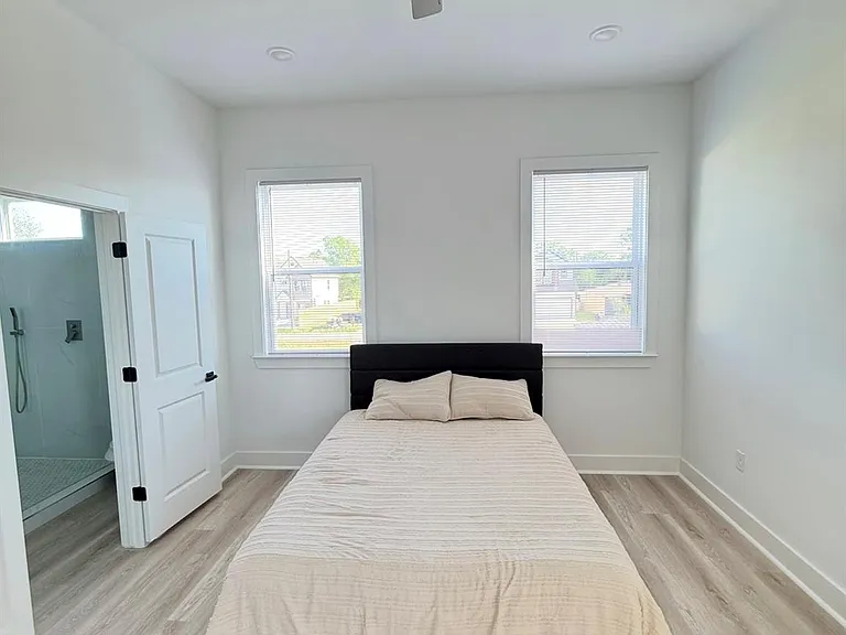7948 Betty Boop St #B — Photo 4