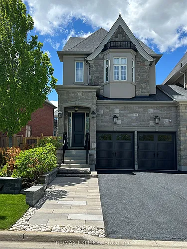 77 Robert Berry Cres Photo 1