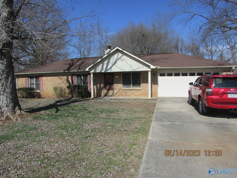 1st image of 215 Thach Ln