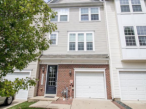 2nd image of 43522 Wild Iris St