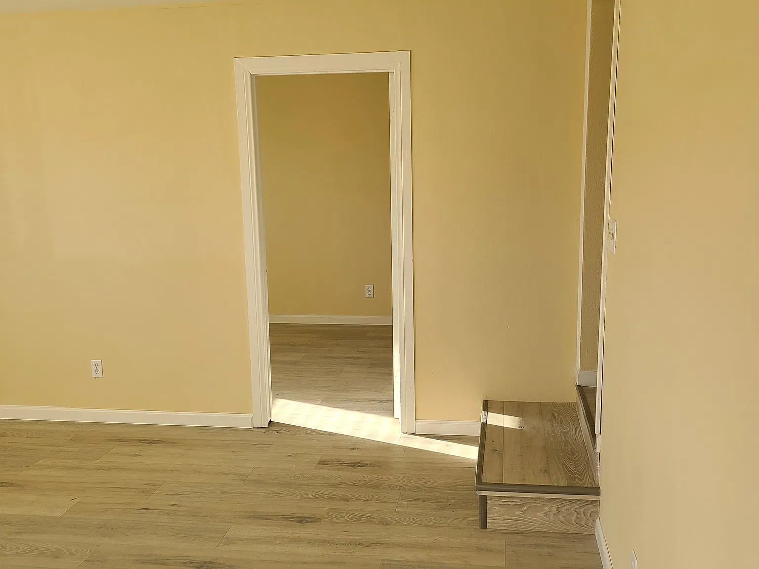 2 bed, 973 sqft, $1,200 — Photo 4