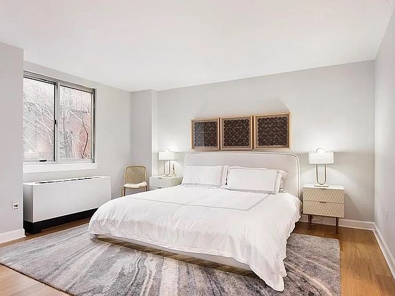 3rd image of 20 John St #5A