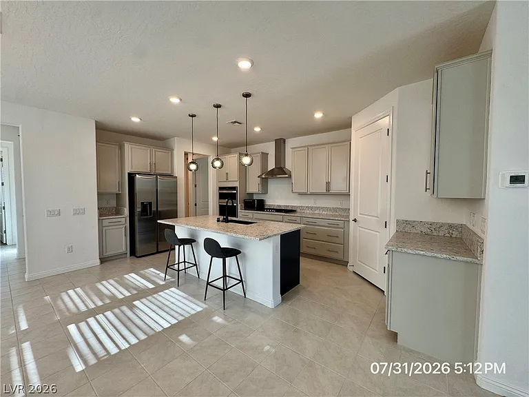 2239 Arrington Ave — Photo 5
