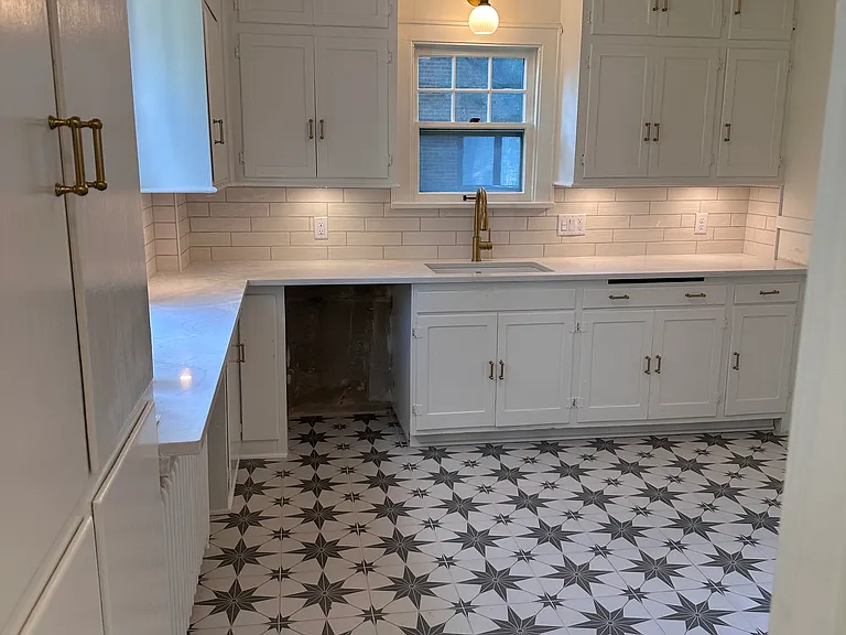 321 Roosevelt Ave — Photo 21