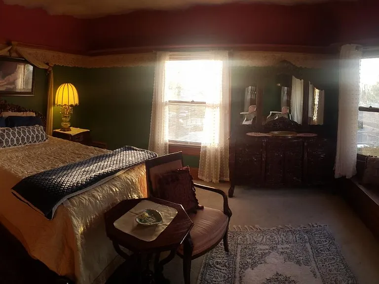 French Room at $1350/mo