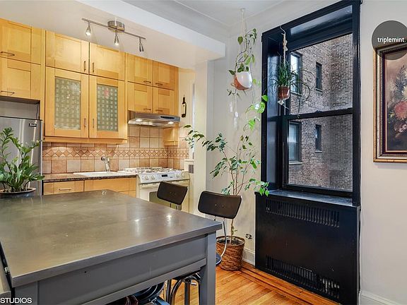 4th image of 2540 31st Ave APT 3K