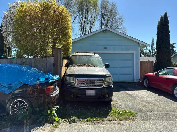 8706 13th St NE, Everett, WA 98201