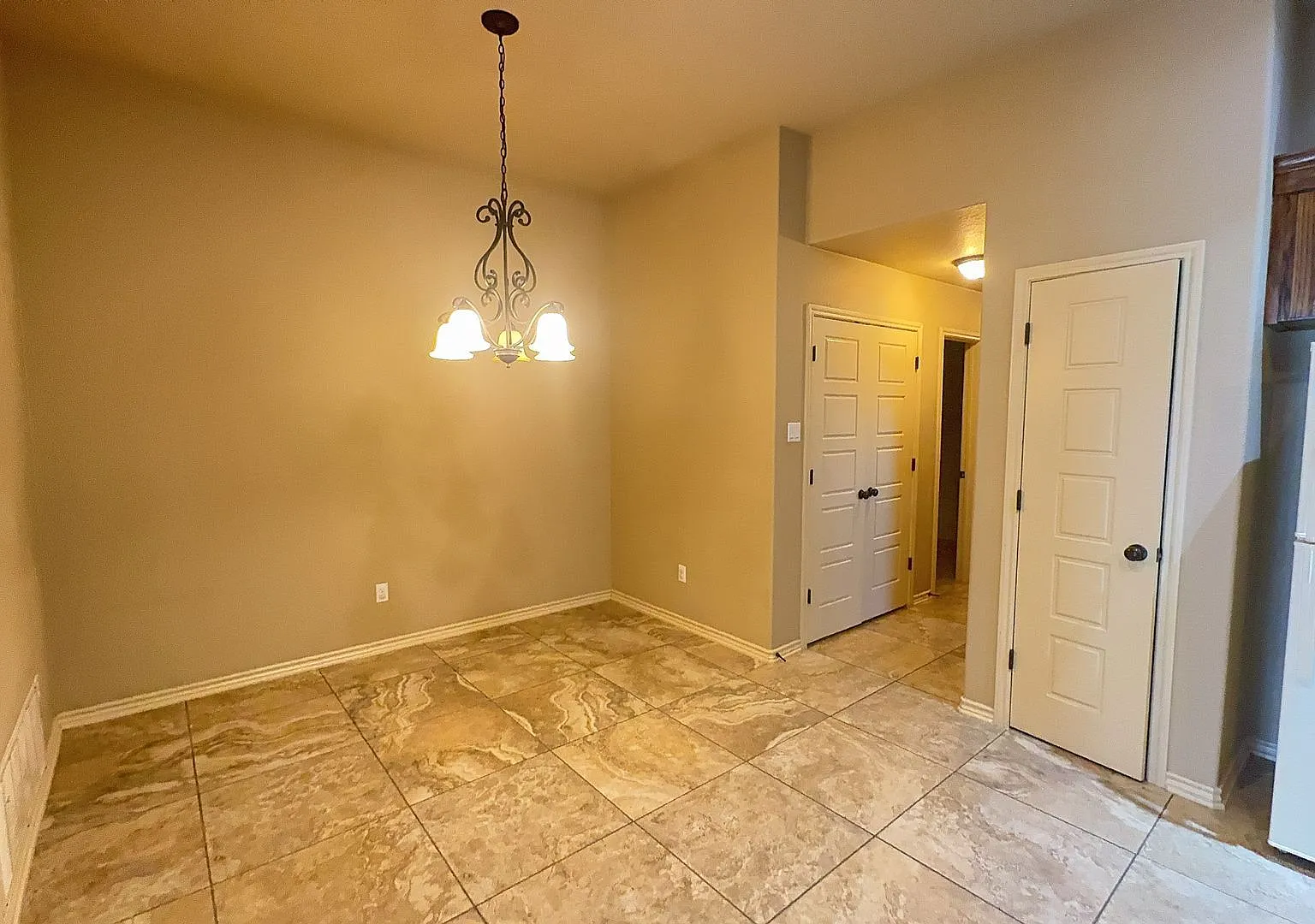 2111 Bachelor Button Dr — Photo 3