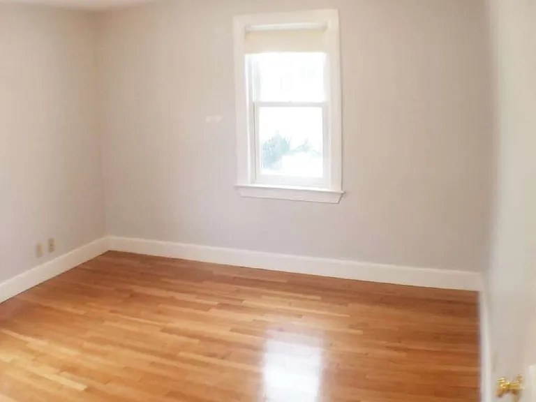 192 Holbrook Rd #4 — Photo 17