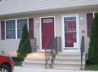 100 Franklin St APT C2, Whitman, MA 02382