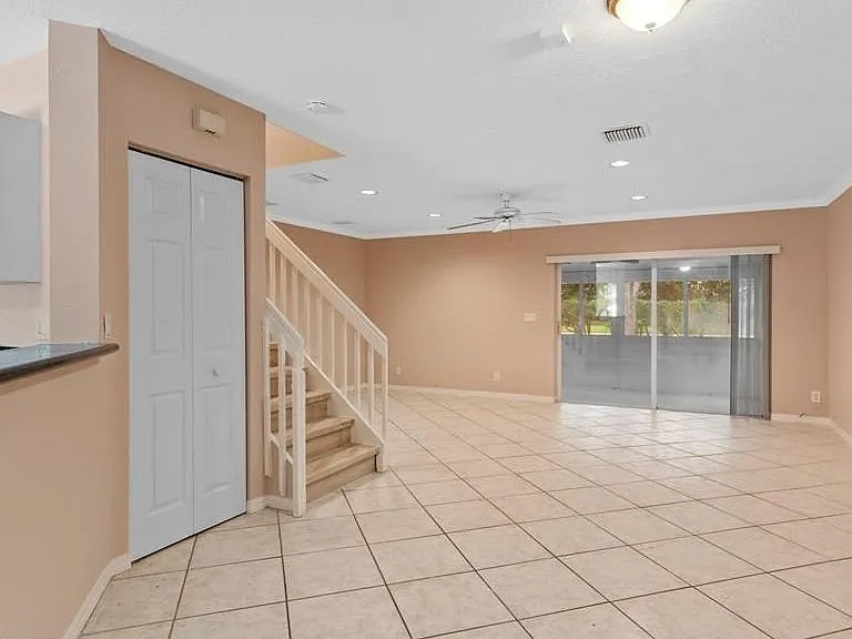 1186 SW 44th Ave — Photo 88