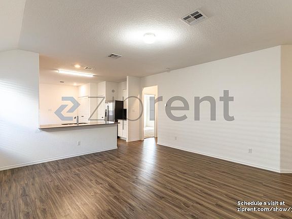 3rd image of 253 Majestic Cedar Dr