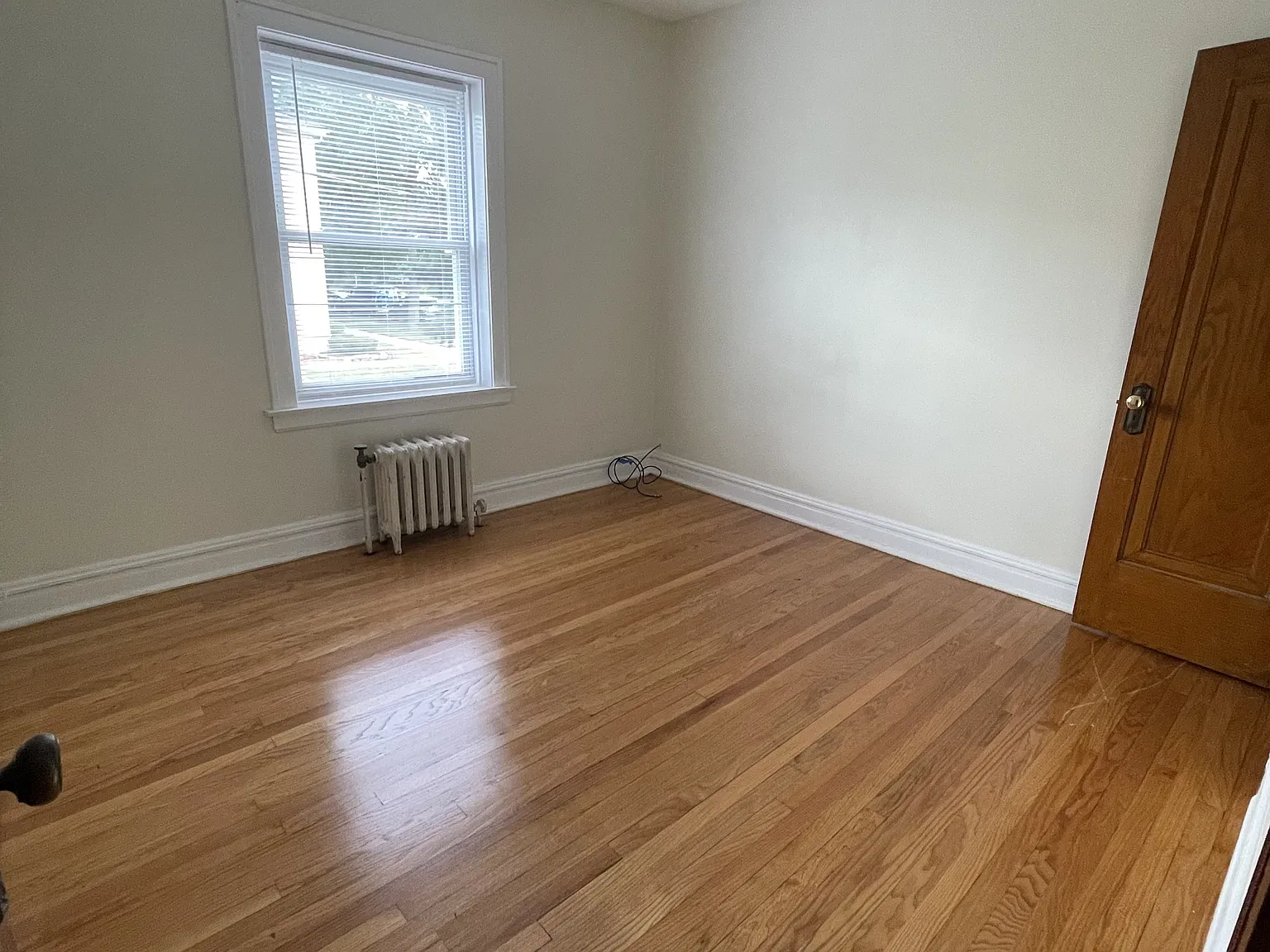 2302 Clarence Avenue - Unit 2302-1 — Photo 3
