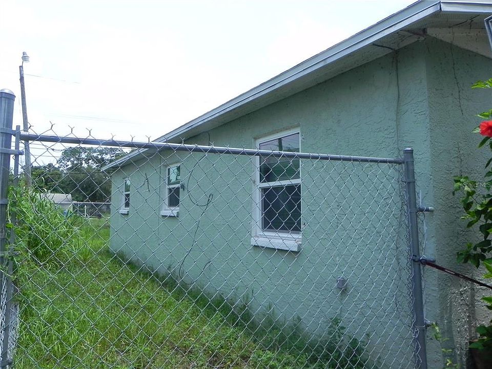 2nd image of 2021 16TH AVENUE S