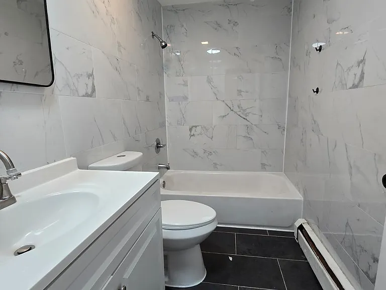 952 Lafayette St #2A — Photo 4