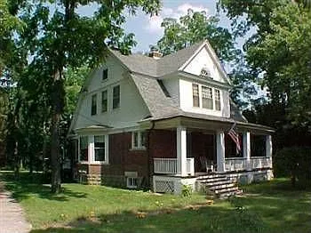 414 E Coolspring Ave photo 1