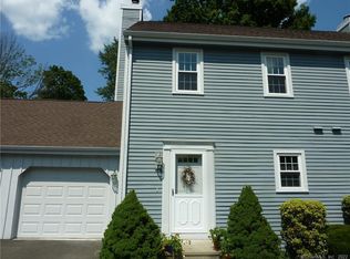 35 Old Towne Rd UNIT 35, Cheshire, CT 06410