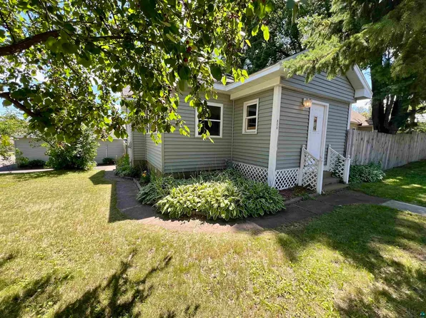800 Folz Blvd, Moose Lake, MN 55767