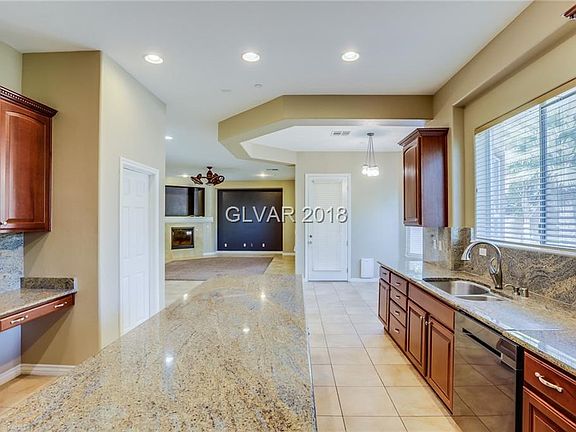 5th image of 3816 Campanario Ave