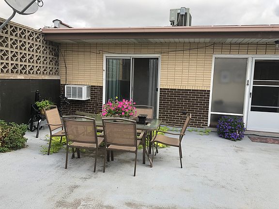 3rd image of 3314 N Harlem Ave #204