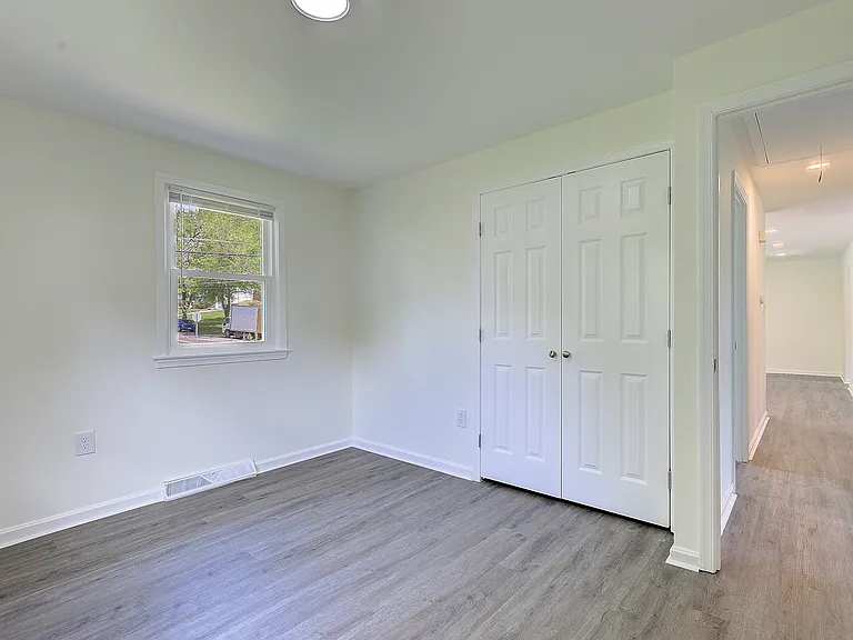 6417 Kaine Dr — Photo 29