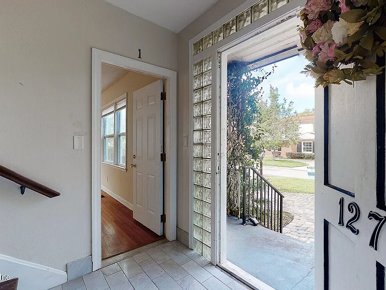 1274 Belmont Ter #1 — Photo 3