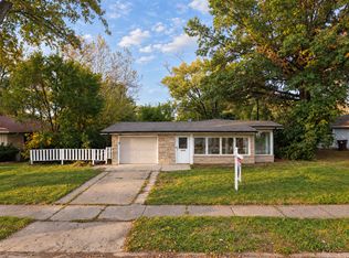 306 Wayne St, Park Forest, IL 60466