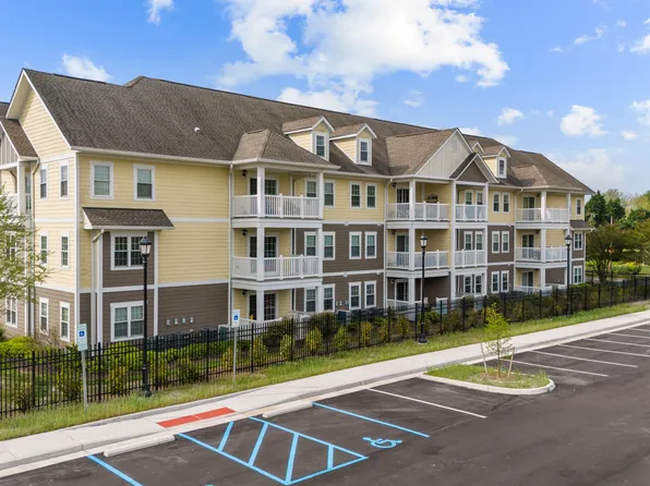 1016 Thoroughgood Way APT 201, Chesapeake, VA 23324