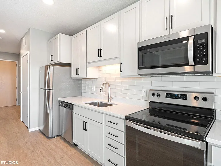 Lago Apartments — Photo 150