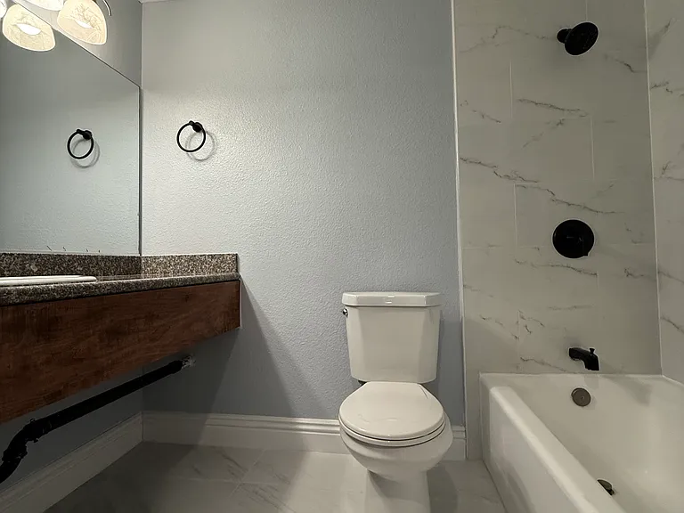8581 Villa La Jolla Dr #A — Photo 21