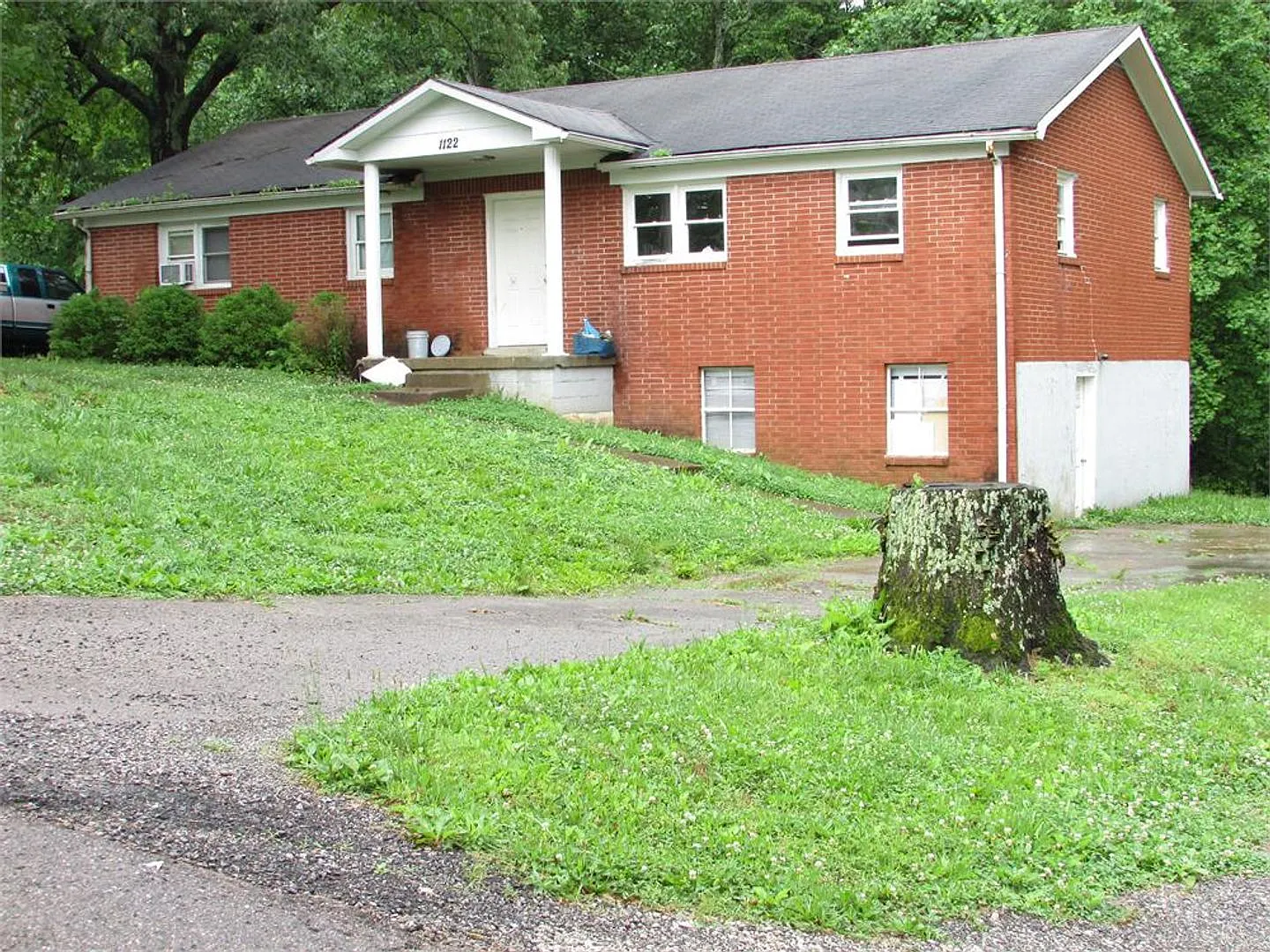 1122 Evelyn Drive — Photo 1