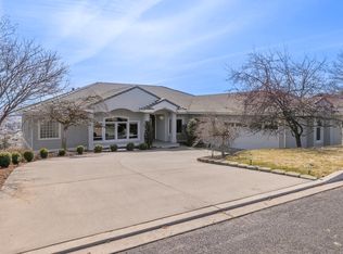 2378 Linda Vista Dr, Klamath Falls, OR 97601