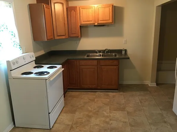 224 Midland Rd, Midland, PA 15059