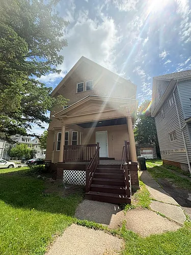 678 Genesee St Photo 1