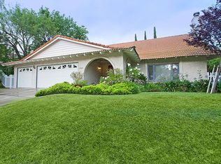5224 Ambridge Dr, Calabasas, CA