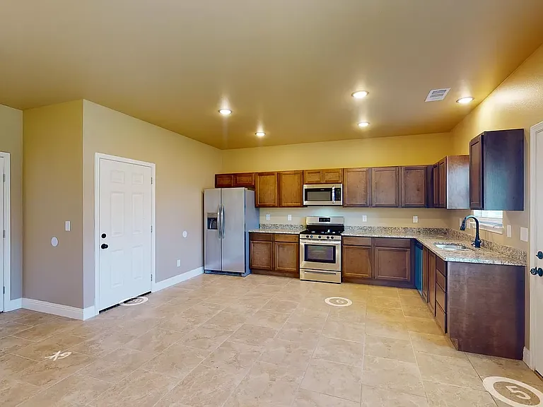 3822 Windwood Ln — Photo 4