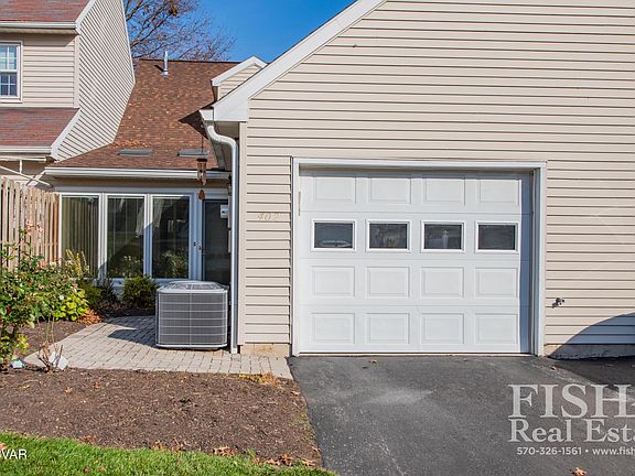 2nd image of 402 Wyndham Ct