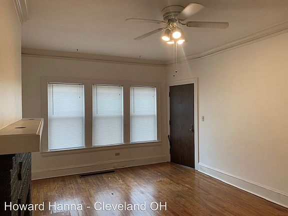 2nd image of 1365 Phelps Ave APT 3