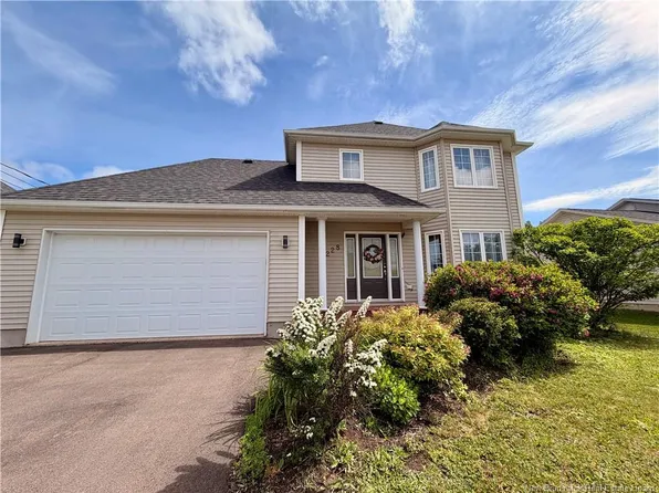 228 Rennick Rd, Moncton, NB E1G 4X9