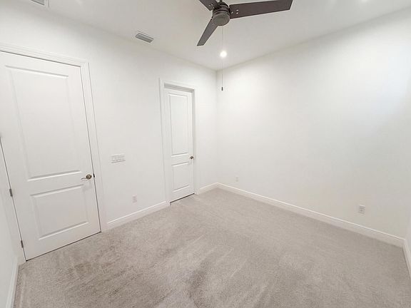 4th image of 2744 SE Ashfield Drive
