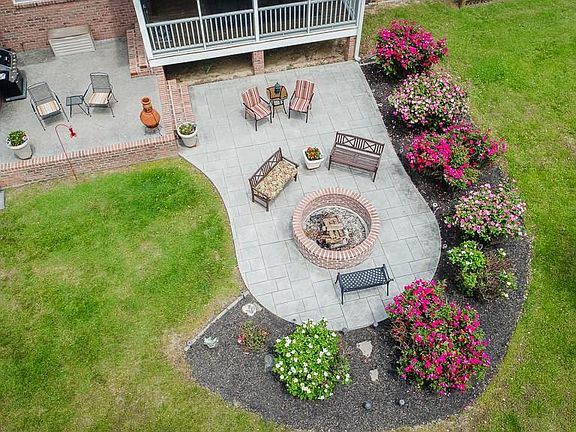 4th image of 4799 Leaf Ln