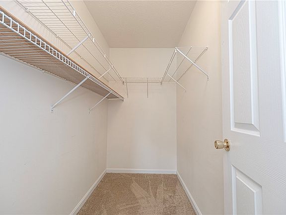 5th image of 1002 Trail Side Ct