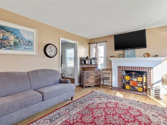 2nd image of 7518 Schaaf Dr