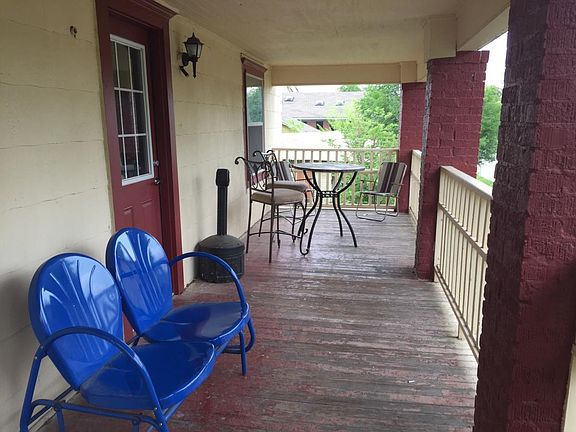 Community 2nd floor Porch