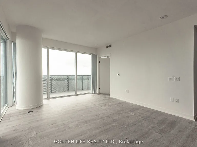 138 Downes St E #5606 — Photo 9